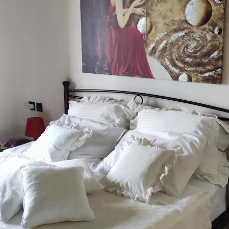 Hisun 4 Seasons Seaside Luxurious Maisonette *